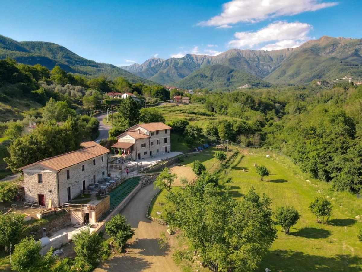 Agriturismo La Cascina Dei Chicchi Bagnone Bagian luar foto