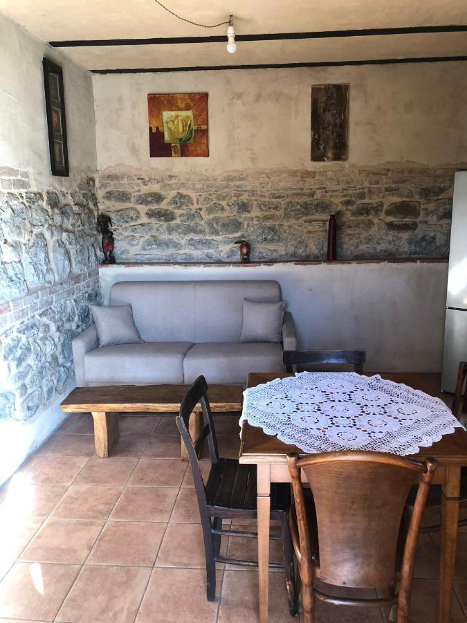 Agriturismo La Cascina Dei Chicchi Bagnone Bagian luar foto