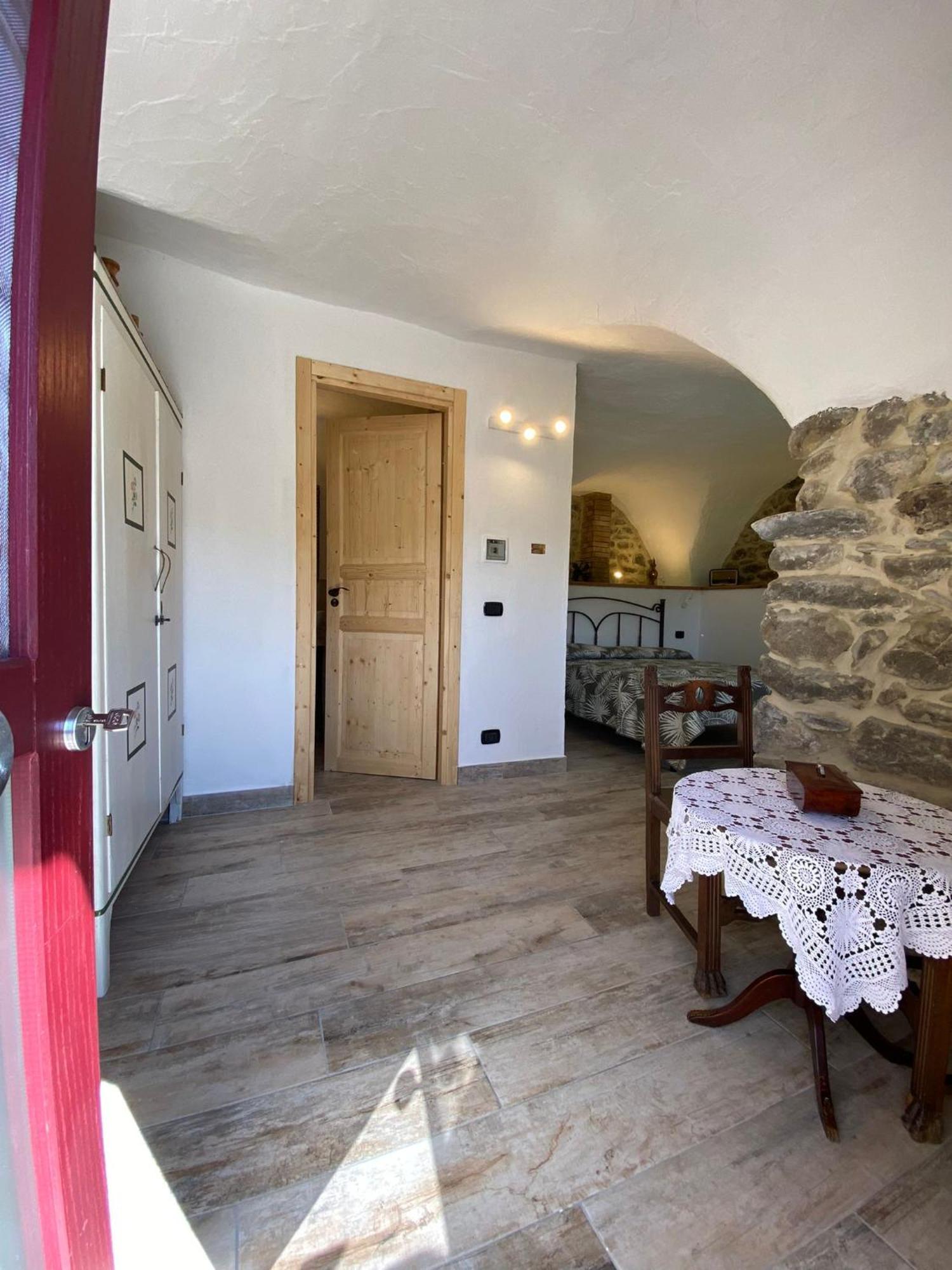 Agriturismo La Cascina Dei Chicchi Bagnone Bagian luar foto