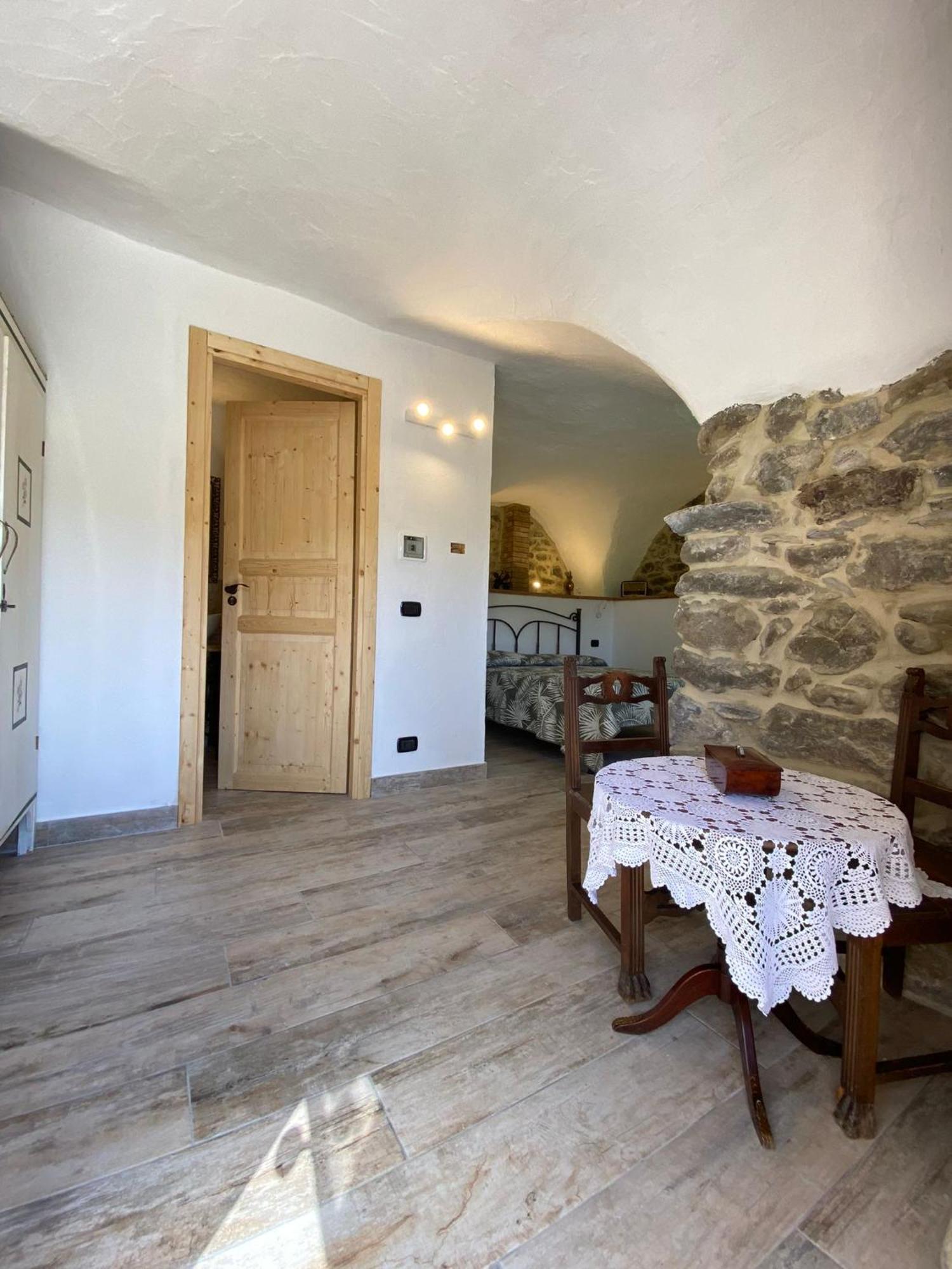 Agriturismo La Cascina Dei Chicchi Bagnone Bagian luar foto