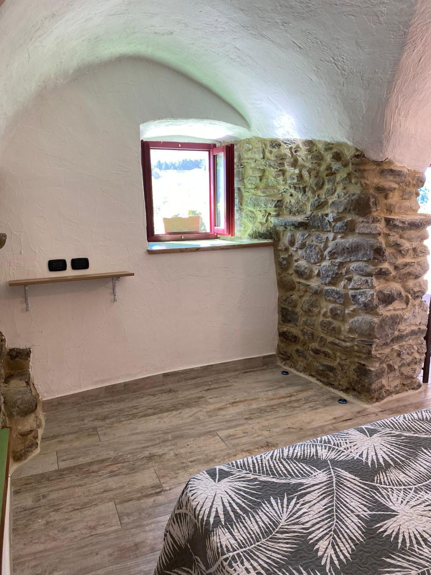 Agriturismo La Cascina Dei Chicchi Bagnone Bagian luar foto